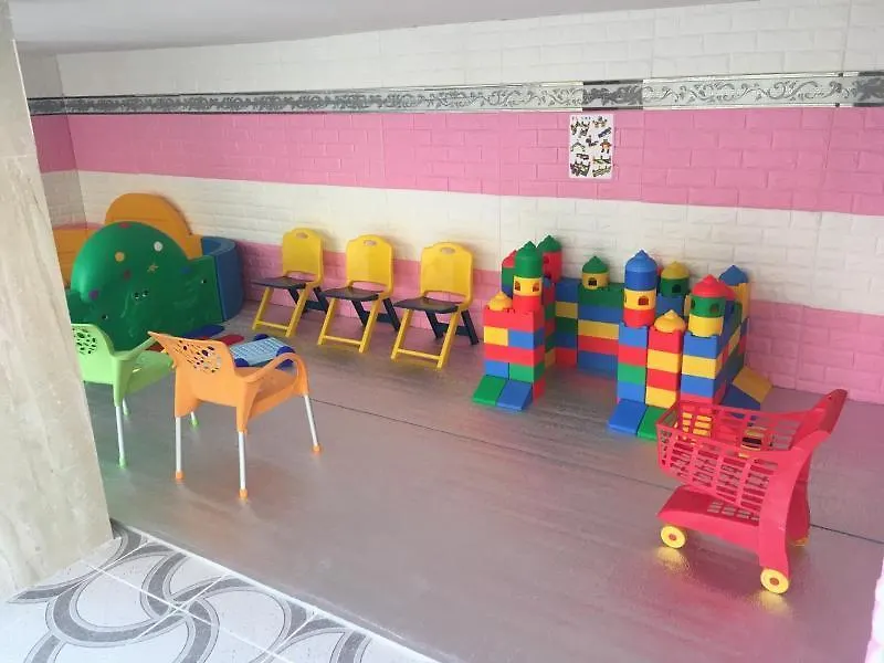 Areen Hotel Τζέντα 3*,